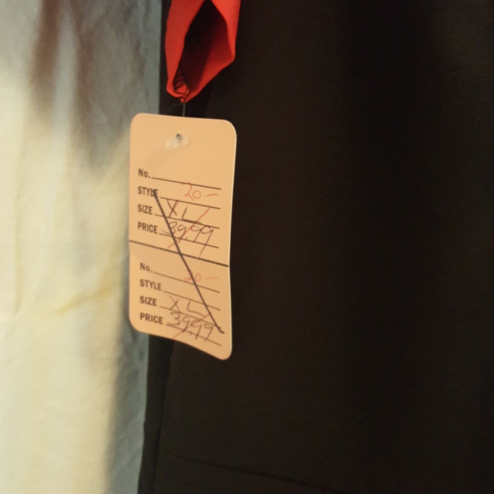 Dress - Picture 3 of 3